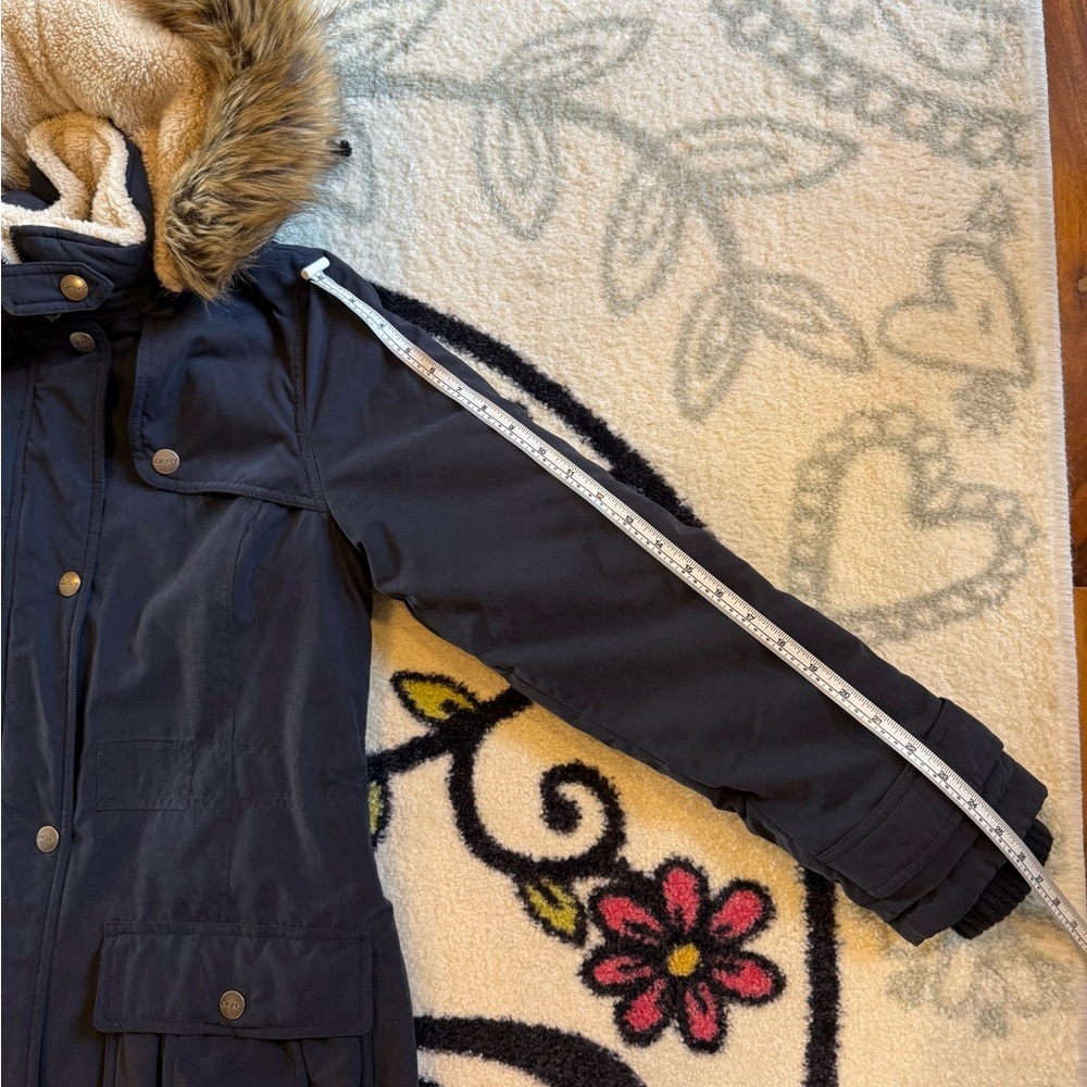 🧥 DKNY Navy Quilted Lined Parka Jacket - Medium - Detachable Faux Fur Hood - Picture 15 of 16